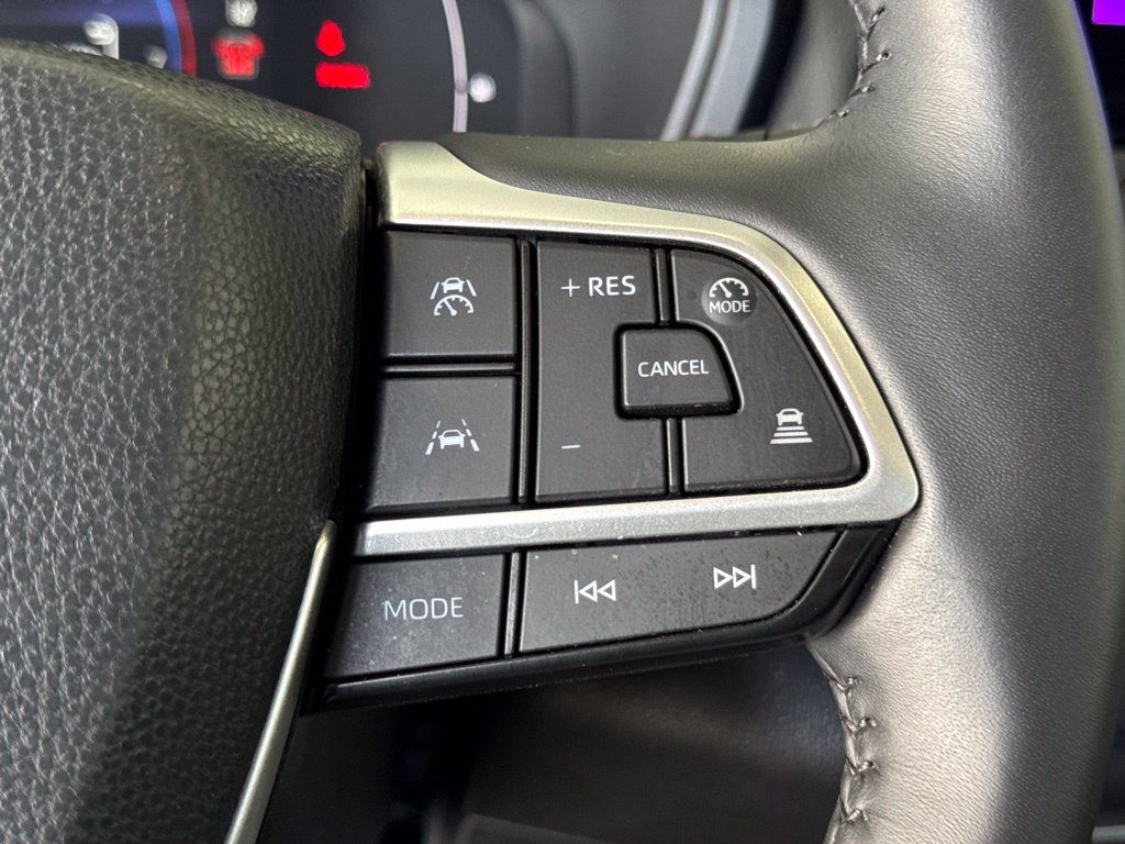 Certified 2024 Toyota Grand Highlander FWD image 27