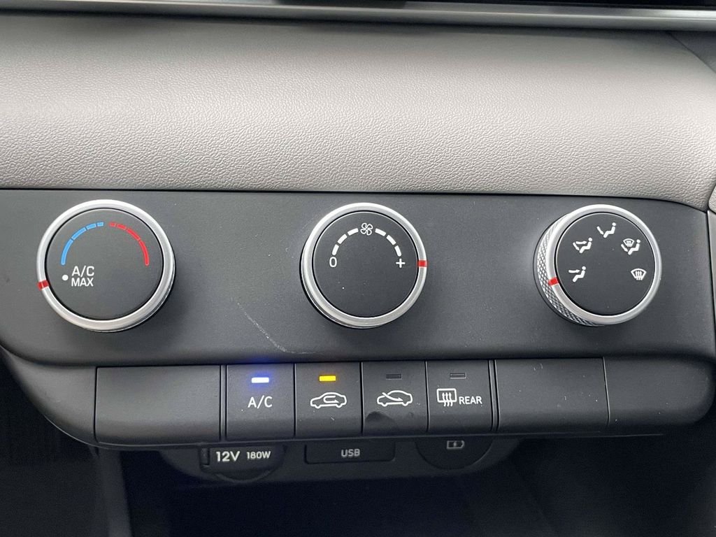 New 2026 Hyundai Elantra SE FWD image 17