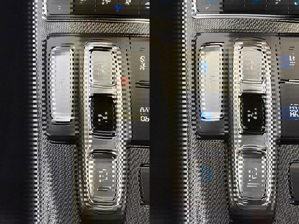 Used 2023 Hyundai Santa Fe SEL image 16