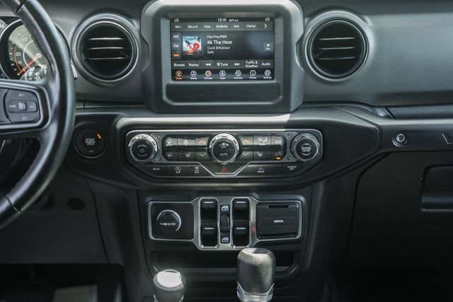 Used 2022 Jeep Wrangler Unlimited Sport AWD/4WD image 6
