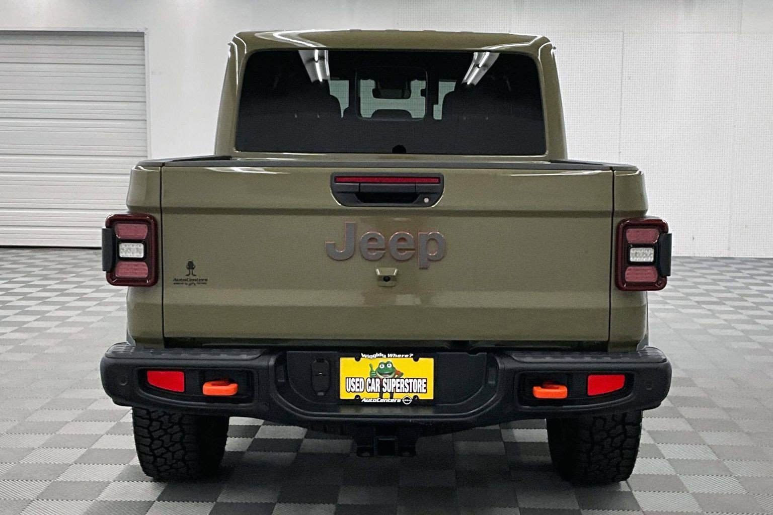 Used 2025 Jeep Gladiator Mojave AWD/4WD image 5