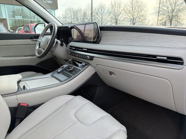 Used 2024 Hyundai Palisade Calligraphy image 32