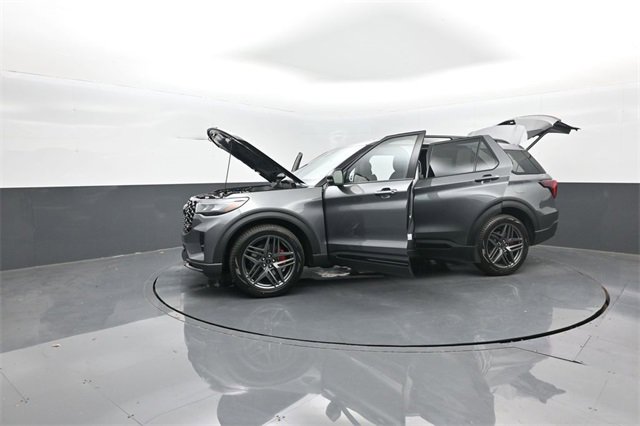 New 2026 Ford Explorer ST image 37