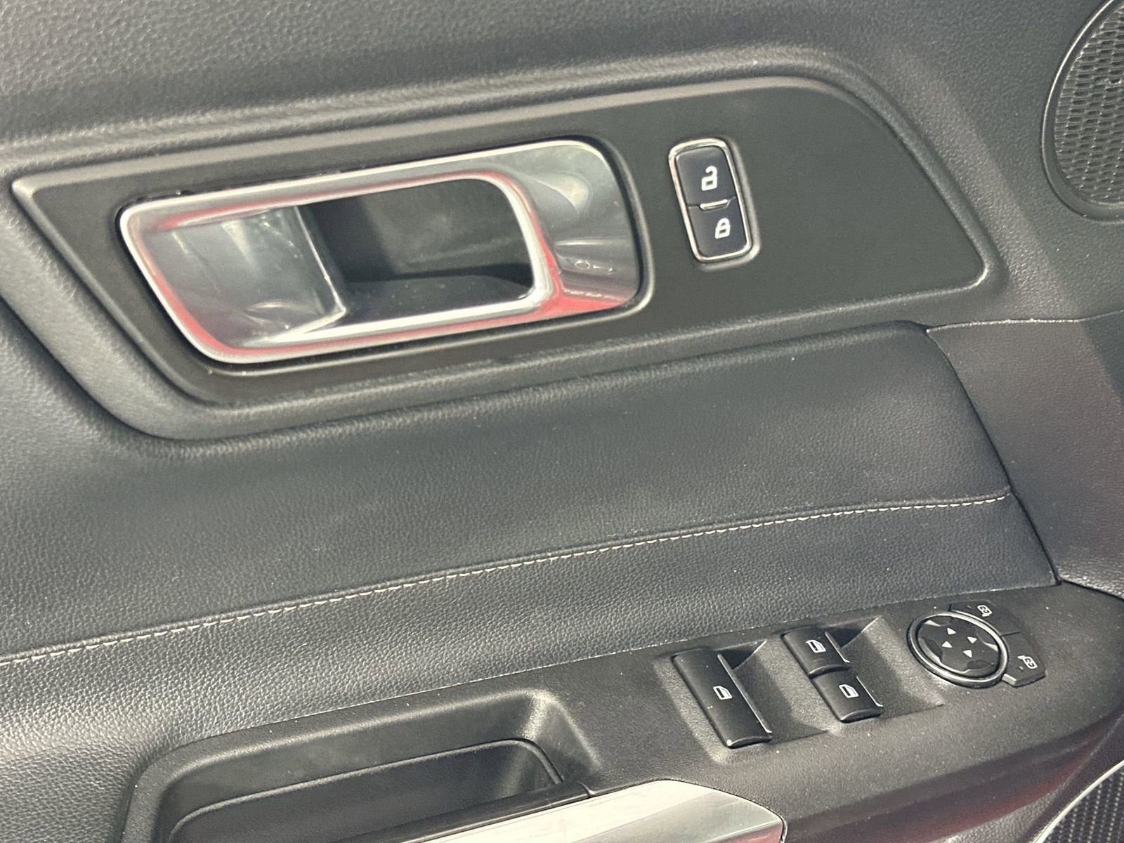 Used 2018 Ford Mustang Premium image 13