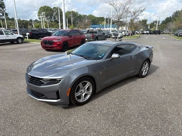 Used 2020 Chevrolet Camaro LT RWD image 12
