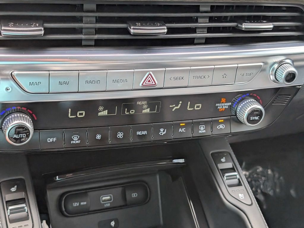 Certified 2022 Kia Telluride SX w/ SX Prestige Package AWD/4WD image 24