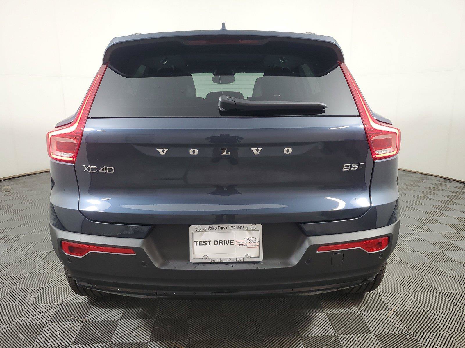 New 2026 Volvo XC40 B5 Plus w/ Protection Package Premier AWD/4WD image 5