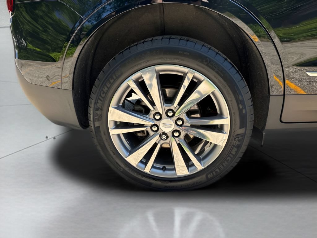Used 2022 Cadillac XT5 Premium Luxury w/ Technology Package AWD/4WD image 15