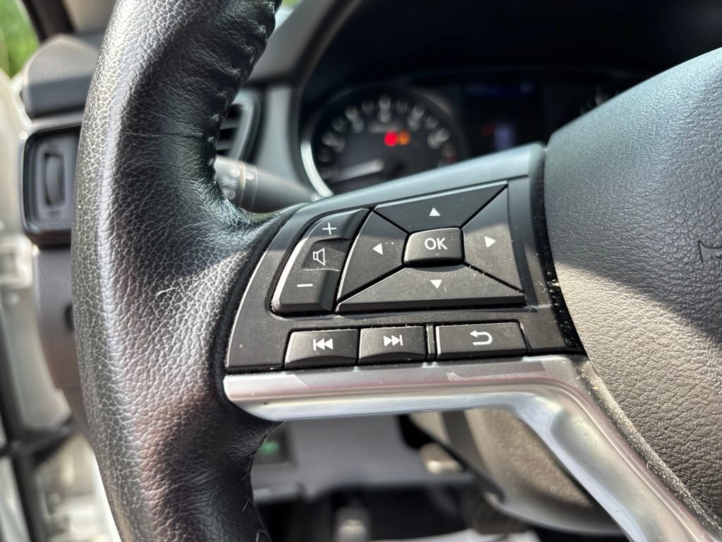 Used 2020 Nissan Rogue SV AWD/4WD image 23