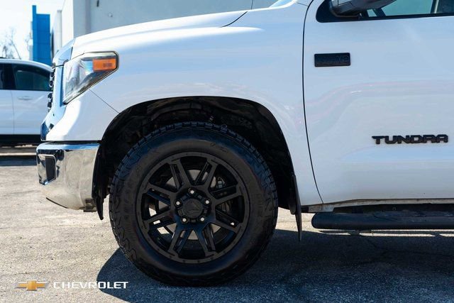 Used 2019 Toyota Tundra SR5 w/ SR5 Upgrade Package image 11