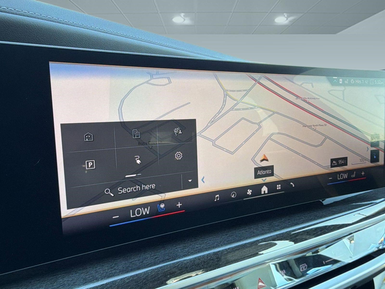 New 2026 BMW i7 xDrive60 w/ Executive Package AWD/4WD image 24