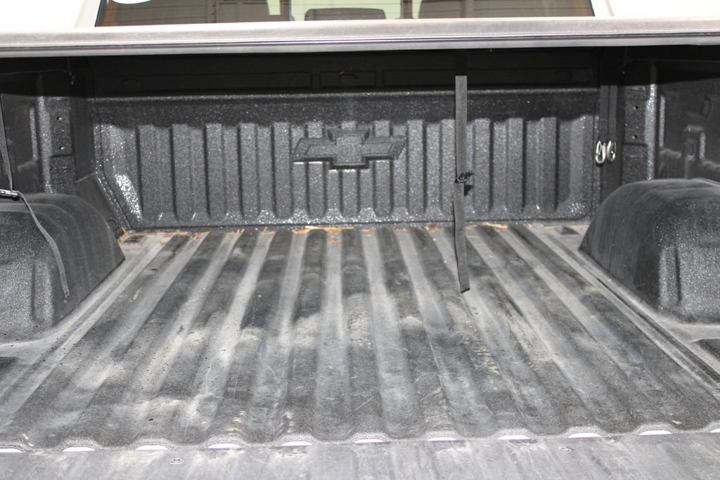 Used 2025 Chevrolet Silverado 1500 High Country w/ High Country Premium Package AWD/4WD image 18