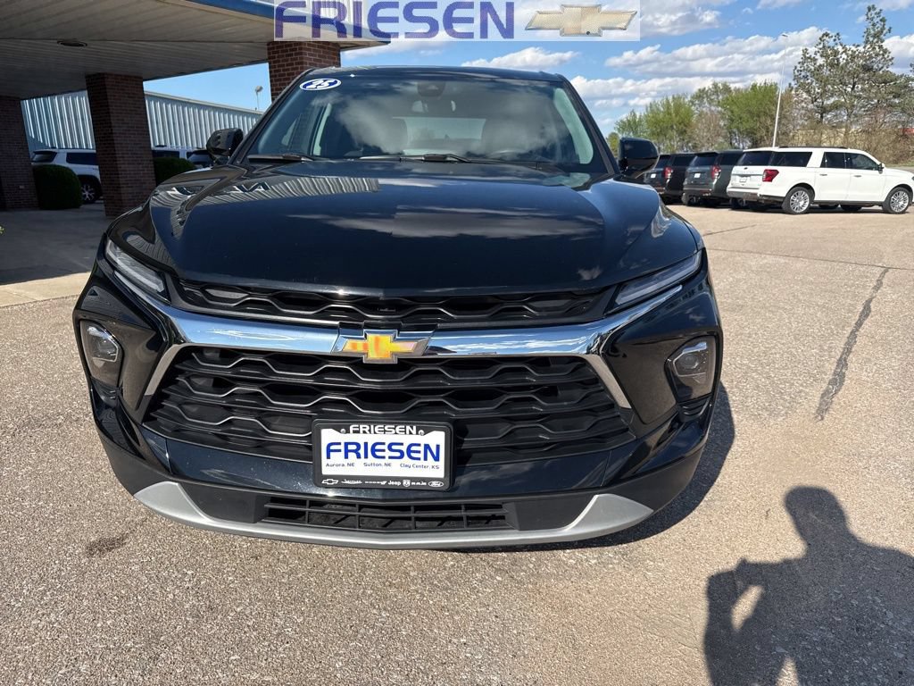 Used 2025 Chevrolet Blazer LT AWD/4WD image 6