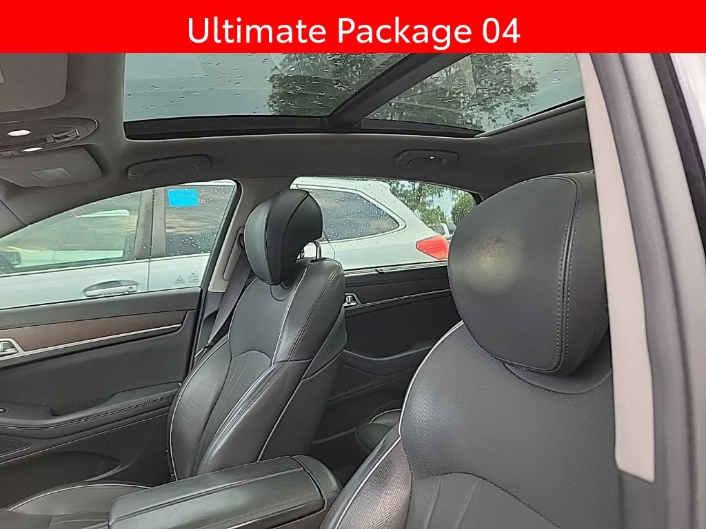 Used 2015 Hyundai Genesis 3.8 w/ Option Group 04 AWD/4WD image 7
