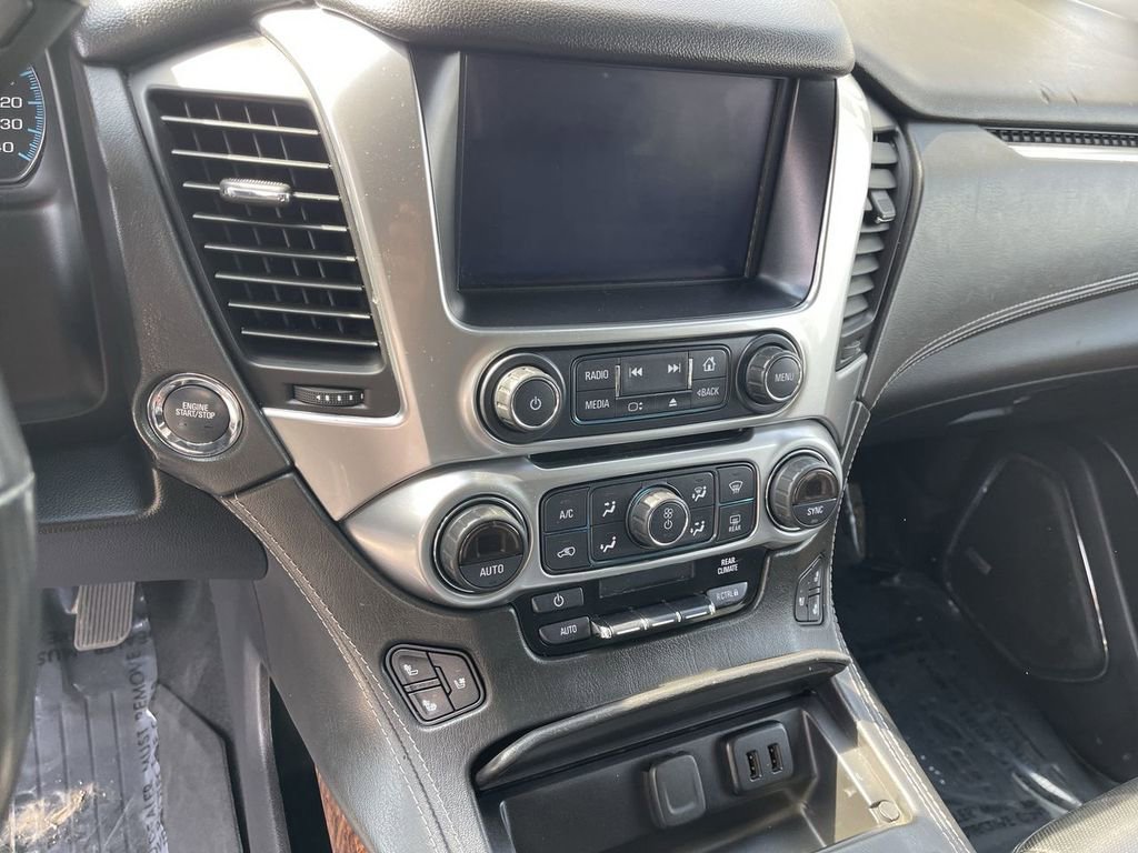 Used 2020 Chevrolet Suburban Premier image 6