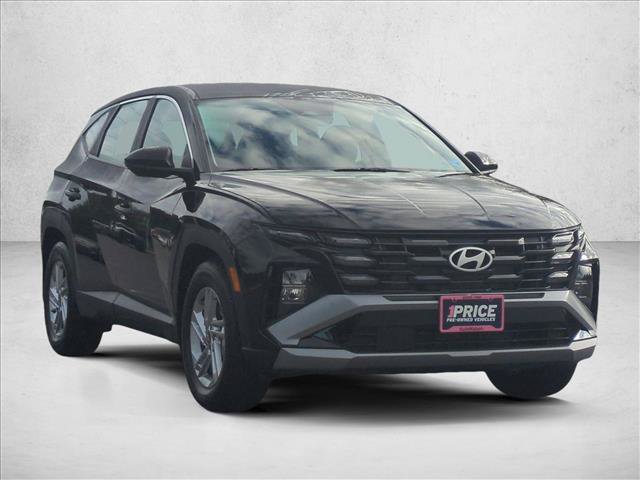Used 2026 Hyundai Tucson SE FWD image 3