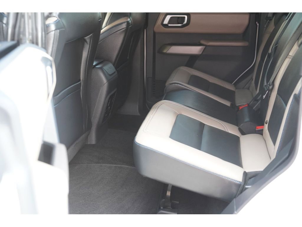 Used 2023 Ford Bronco Wildtrak AWD/4WD image 14