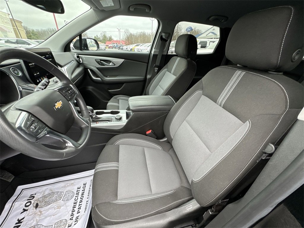 Used 2023 Chevrolet Blazer LT w/ Convenience Package image 11
