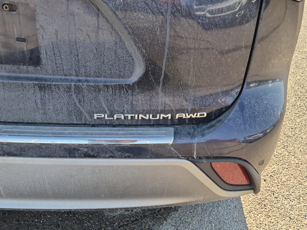 Used 2021 Toyota Highlander Platinum image 9