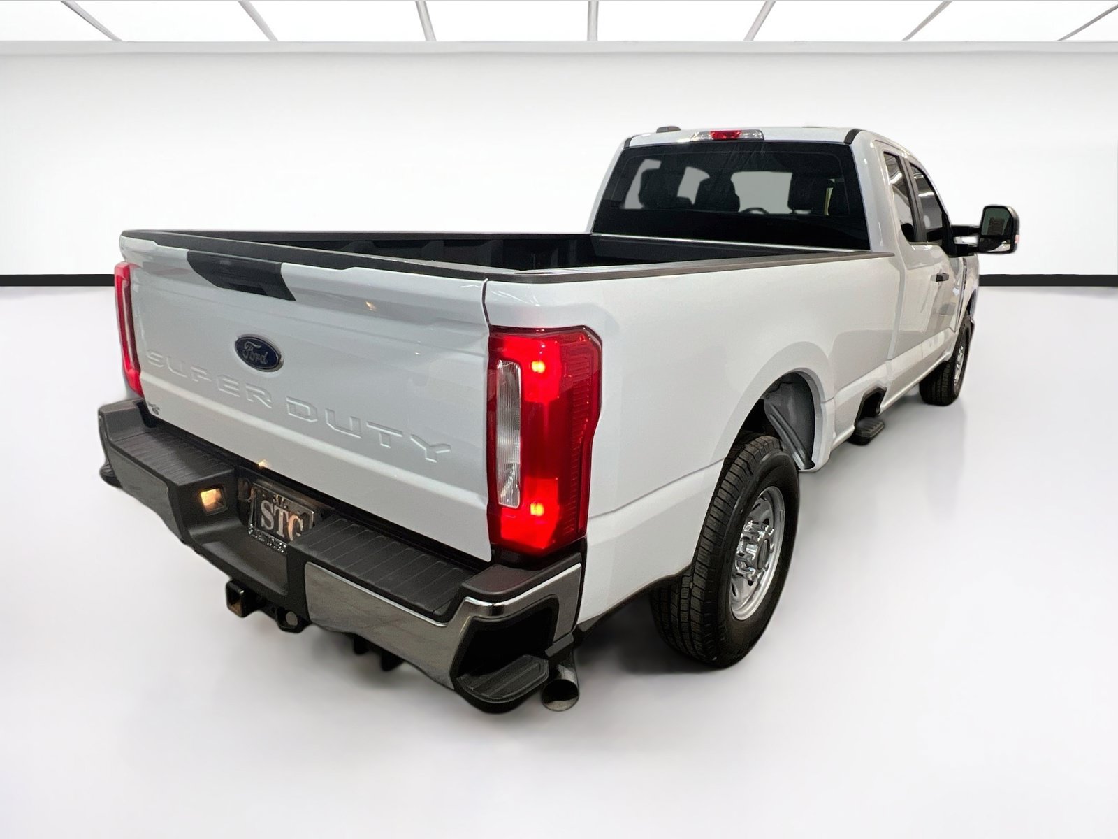 Used 2024 Ford F250 XL w/ XL Chrome Package RWD image 4