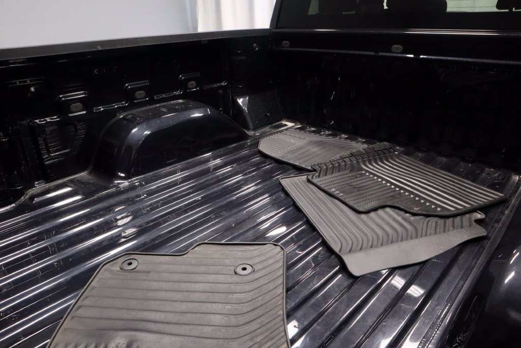 Used 2024 Chevrolet Silverado 1500 LT AWD/4WD image 13