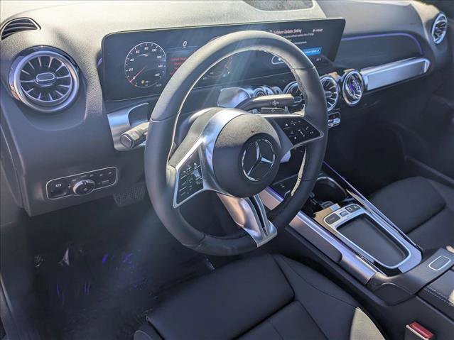 New 2026 Mercedes-Benz GLB 250 video 3