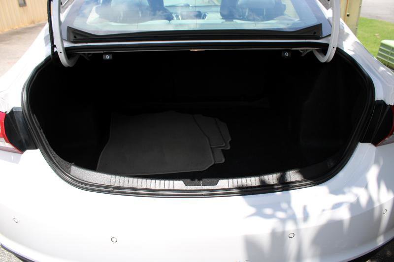 Used 2020 Chevrolet Malibu LT image 17