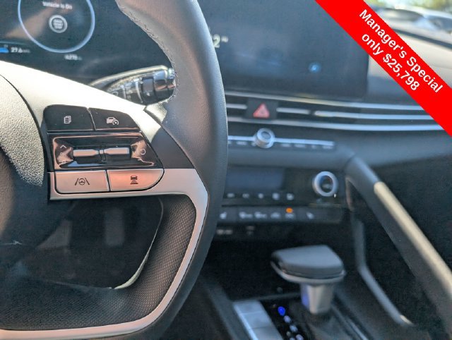 Certified 2026 Hyundai Elantra Limited FWD image 21