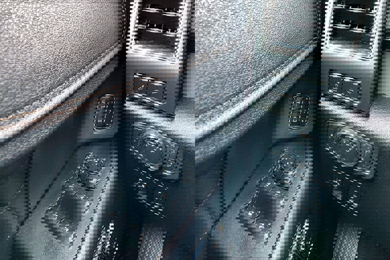 Used 2019 Ford Expedition Platinum image 35