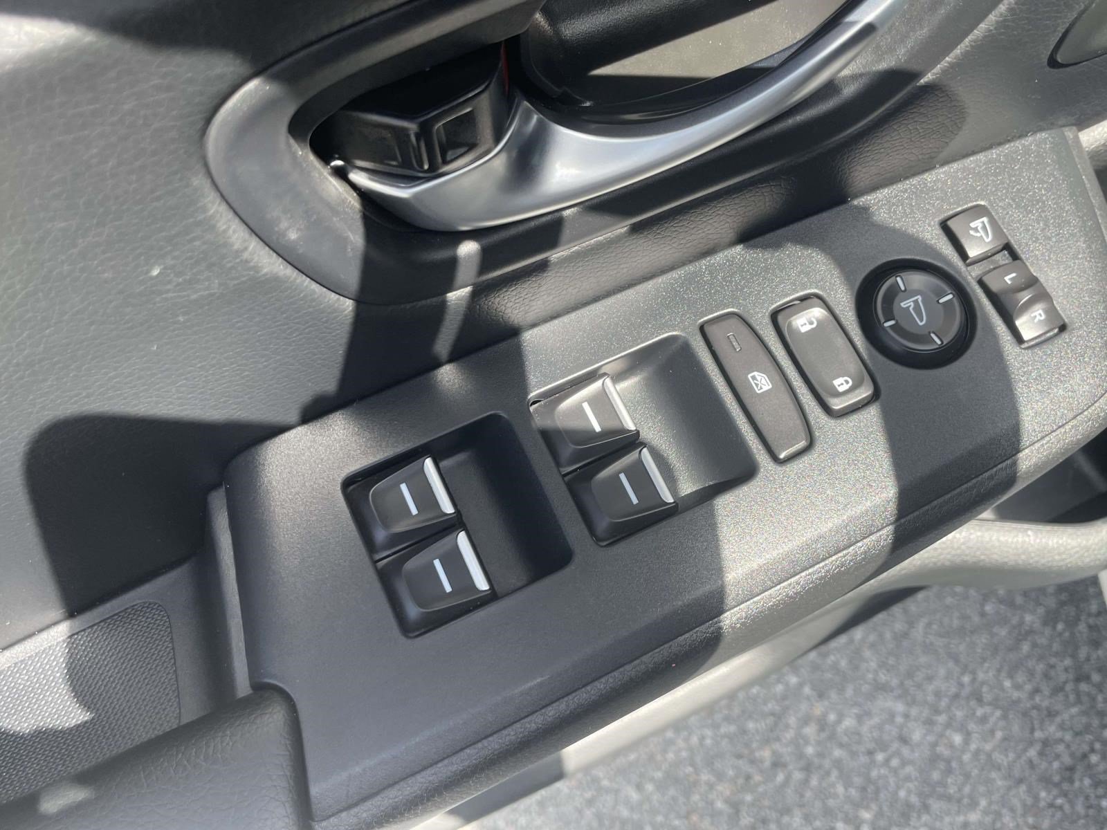 Used 2025 Honda Pilot TrailSport image 18
