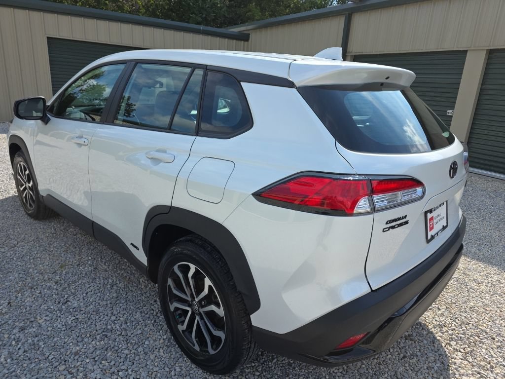 Certified 2024 Toyota Corolla Cross AWD Hybrid image 4