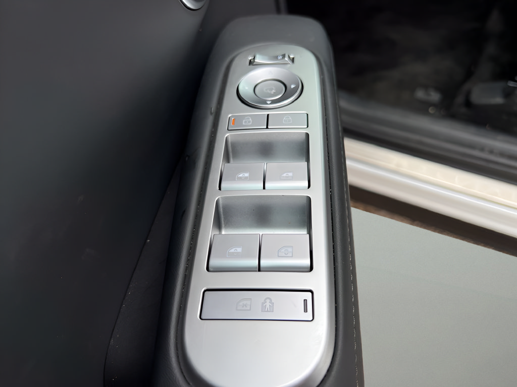 Used 2026 Hyundai Palisade Calligraphy AWD/4WD image 18