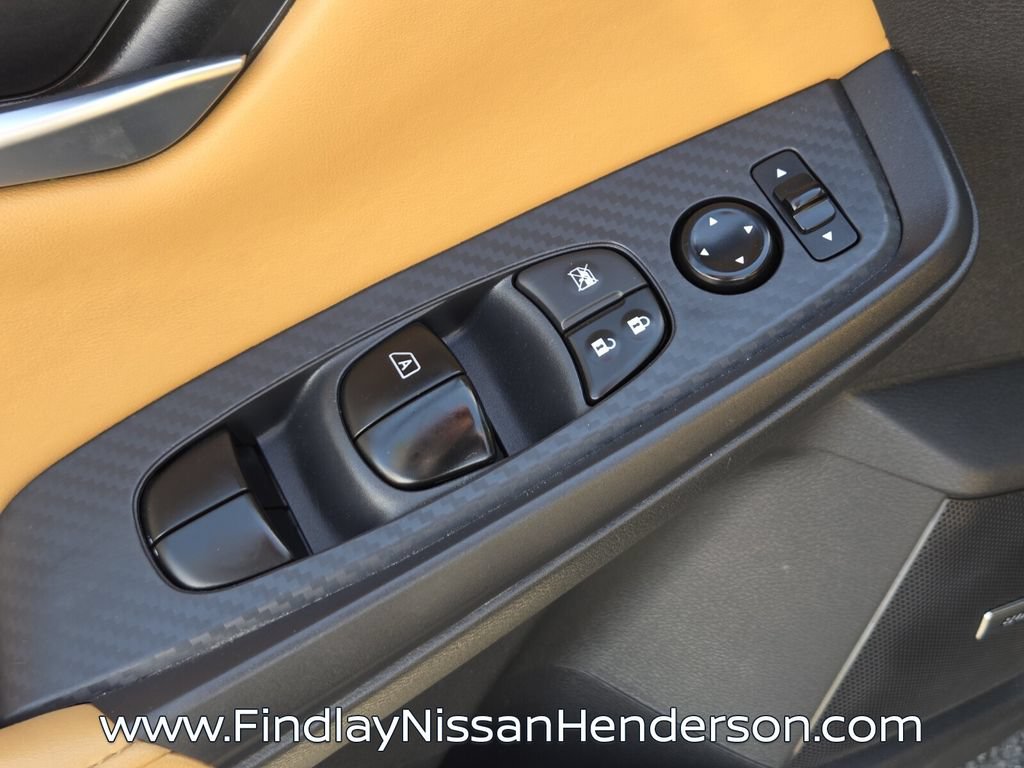 Used 2025 Nissan Sentra SV w/ SV Premium Package FWD image 21