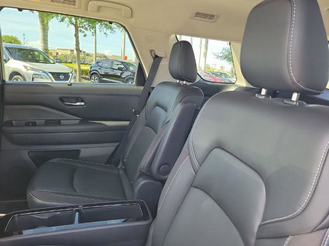 Certified 2023 Nissan Pathfinder SL w/ SL Premium Package image 16