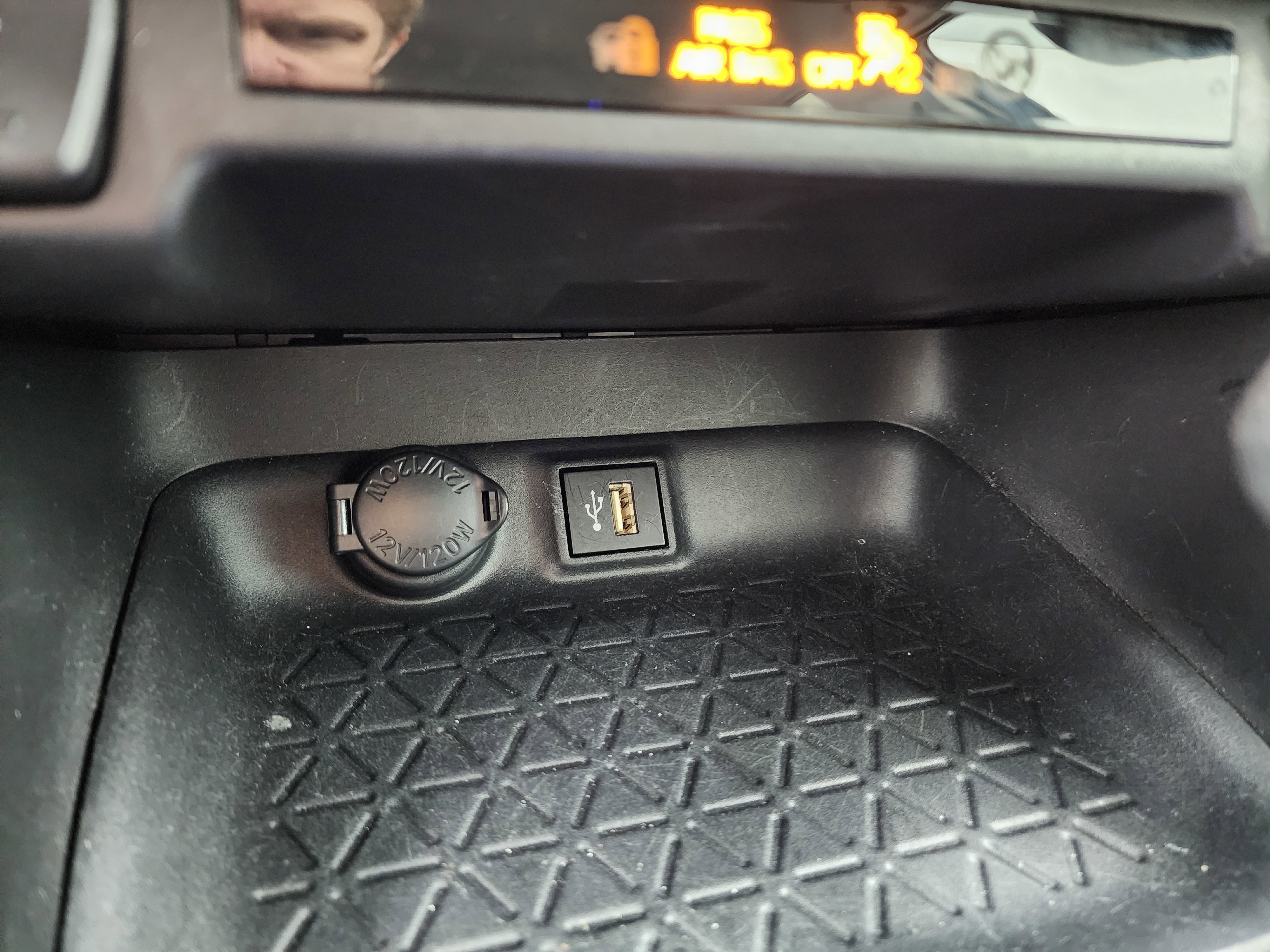 Used 2024 Toyota RAV4 XLE image 48