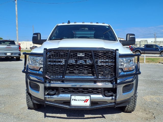 Used 2024 RAM 5500 Tradesman w/ Chrome Appearance Group AWD/4WD image 25