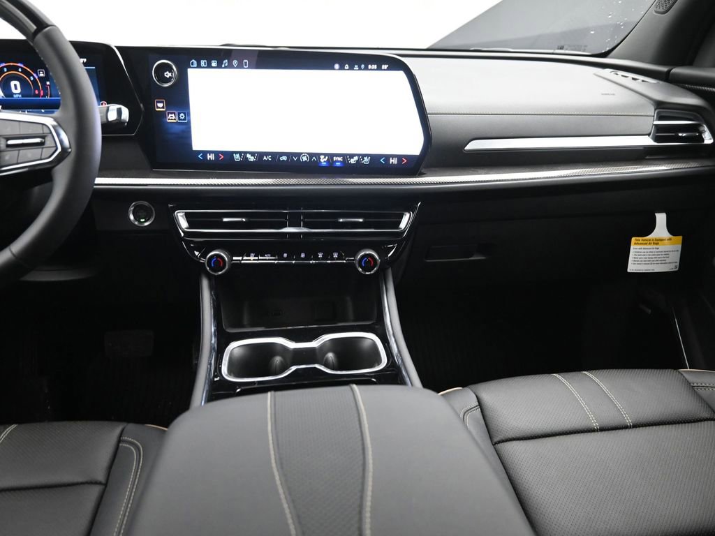 New 2026 Chevrolet Traverse High Country w/ LPO, Floor Liner Package AWD/4WD image 15