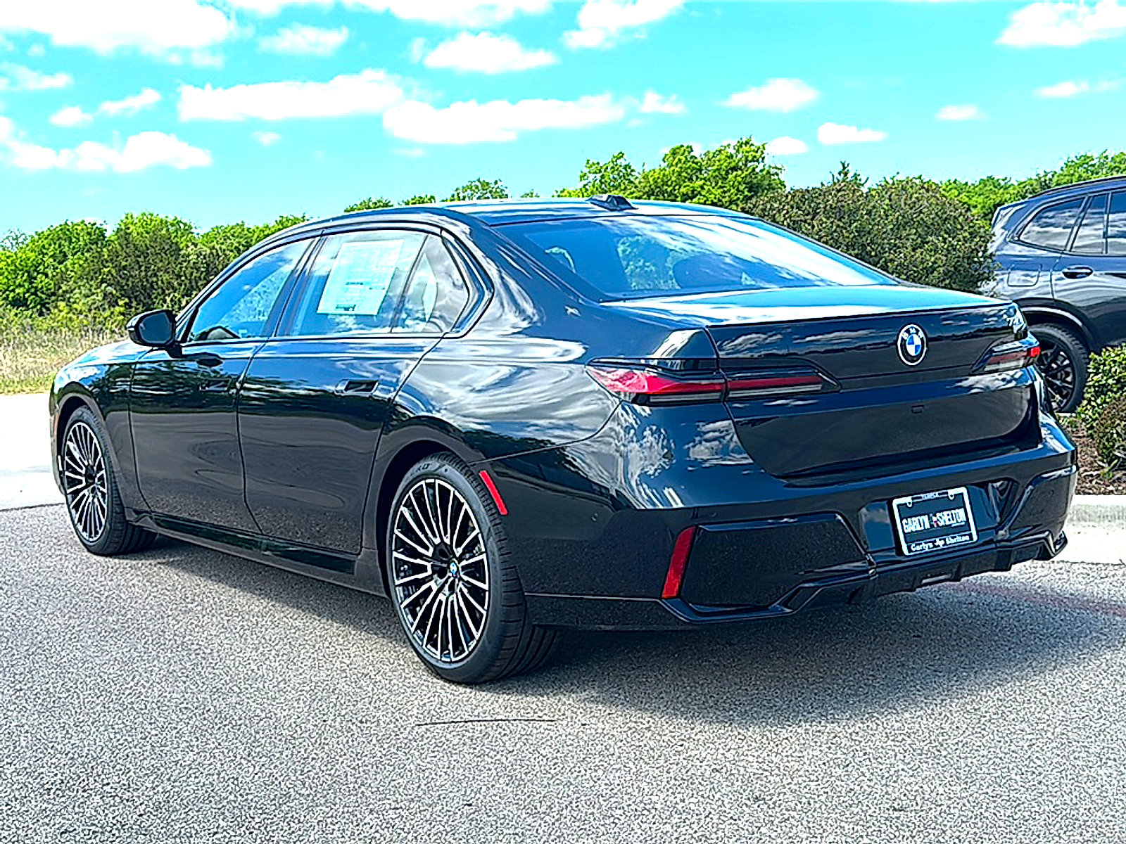 New 2026 BMW 740i w/ Premium Package RWD image 6