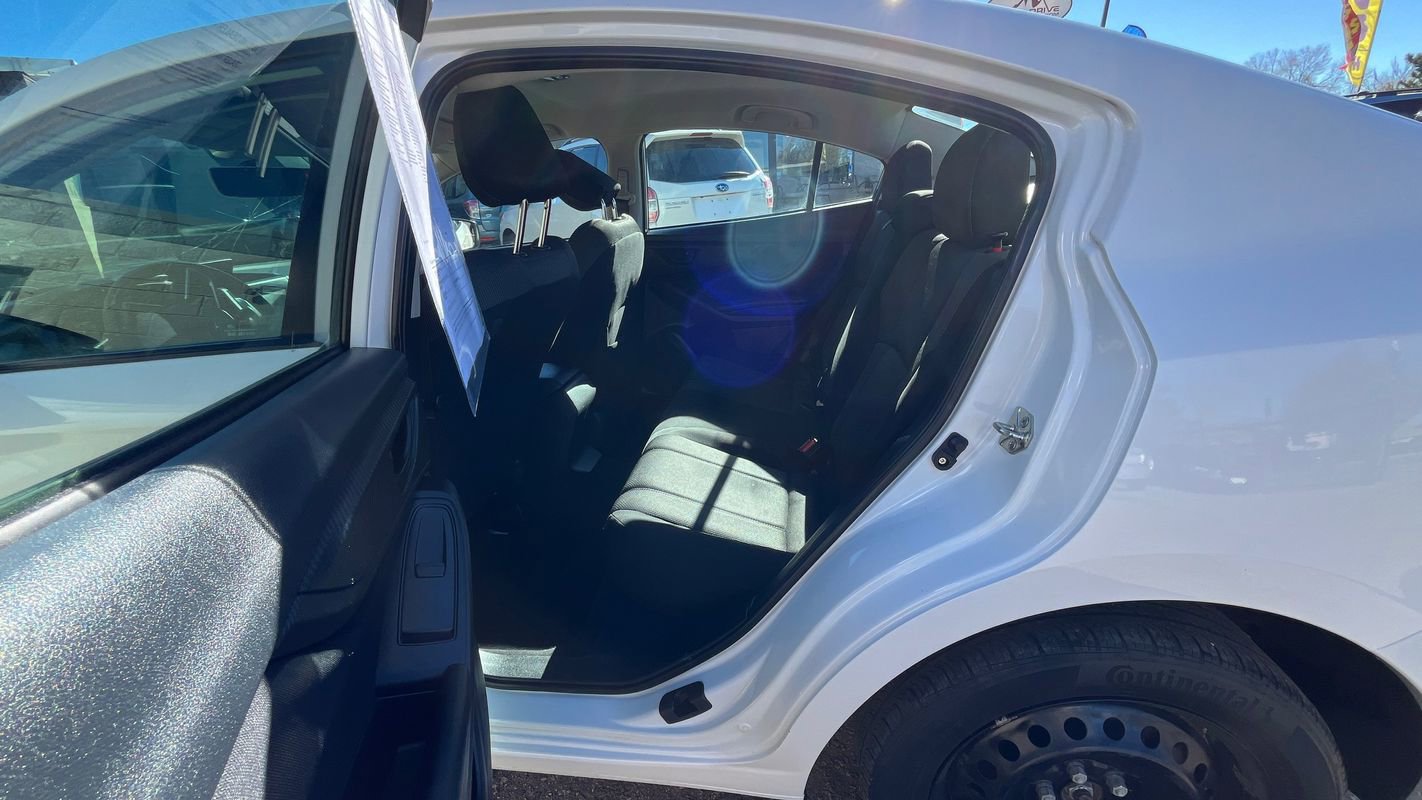 Used 2019 Subaru Impreza 2.0i w/ Eyesight image 18