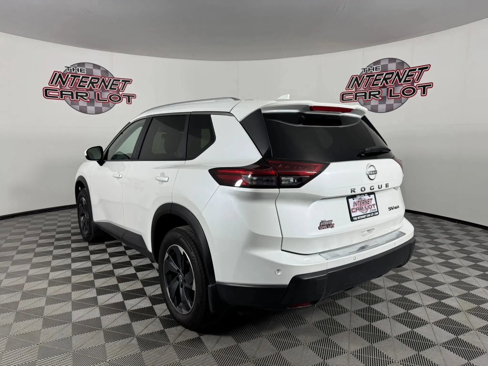 Used 2024 Nissan Rogue SV w/ SV Premium Package AWD/4WD image 5