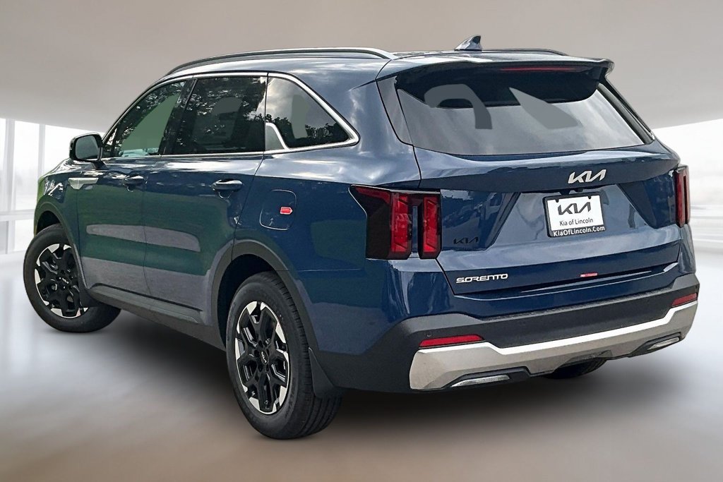 New 2026 Kia Sorento S w/ S Panoramic Sunroof Package FWD image 3
