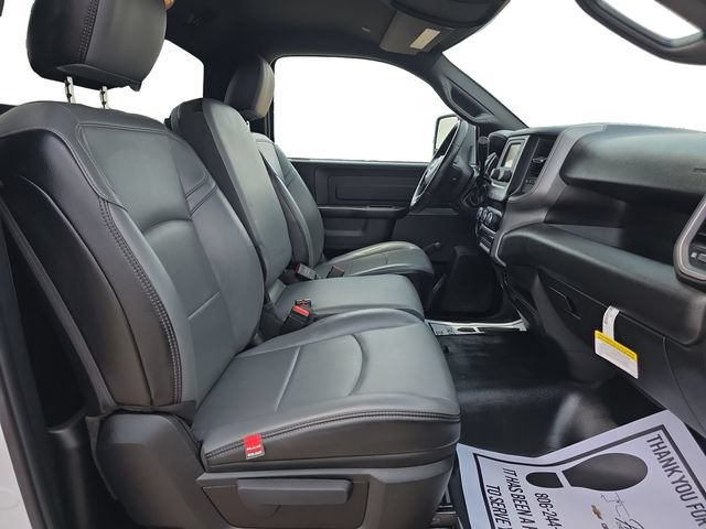 Used 2024 RAM 5500 Tradesman AWD/4WD image 15