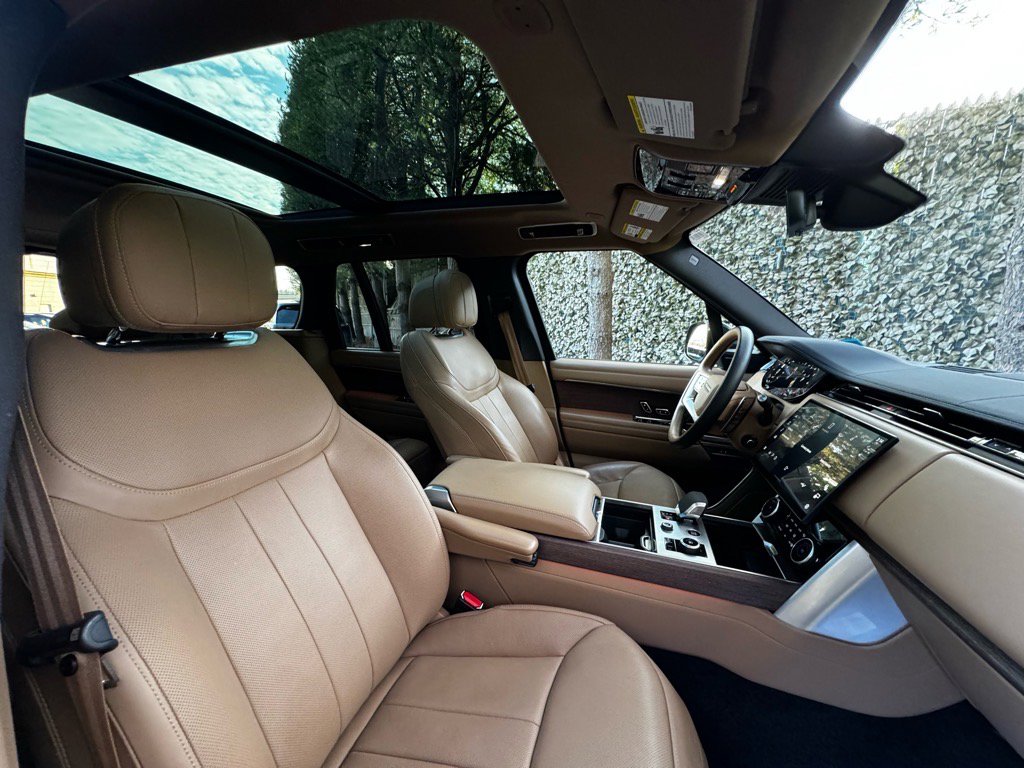 Certified 2023 Land Rover Range Rover SE image 26