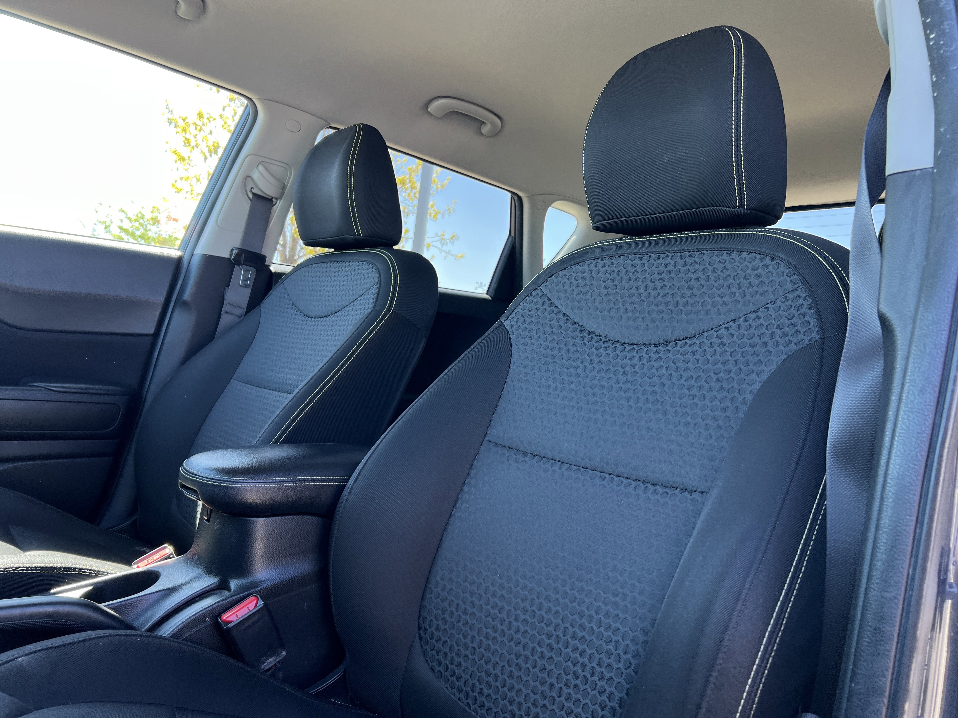 Used 2016 Kia Soul + FWD image 24