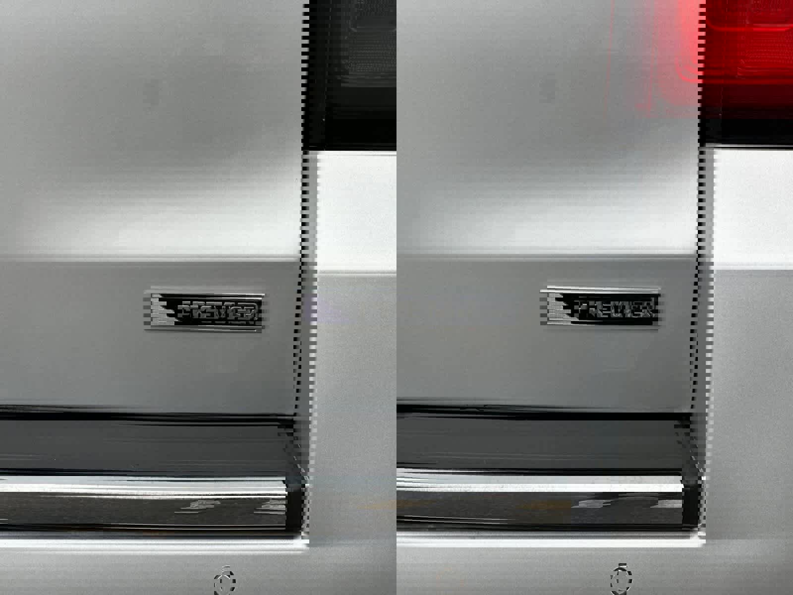 Used 2018 Chevrolet Suburban Premier image 27