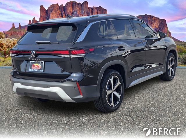 New 2025 Volkswagen Tiguan SE image 7
