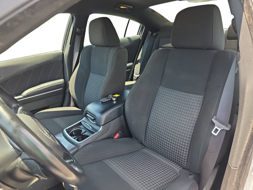 Used 2023 Dodge Charger SXT RWD image 15