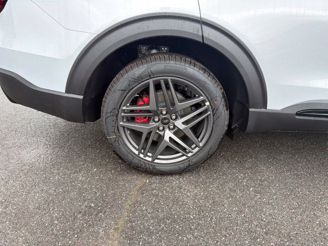 Used 2026 Ford Explorer ST-Line w/ ST-Line Street Pack AWD/4WD image 19