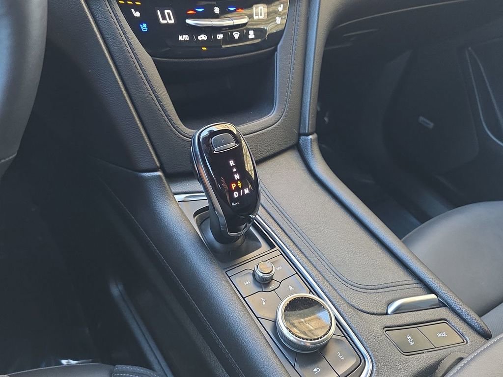 Certified 2024 Cadillac XT6 Sport w/ Technology Package AWD/4WD image 16