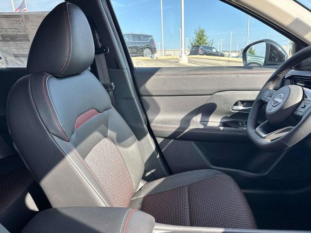 New 2027 Nissan Kicks SR FWD image 13